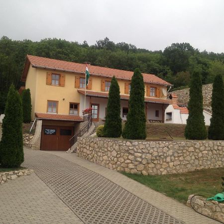 Judit Vendégház Sümeg Exterior foto